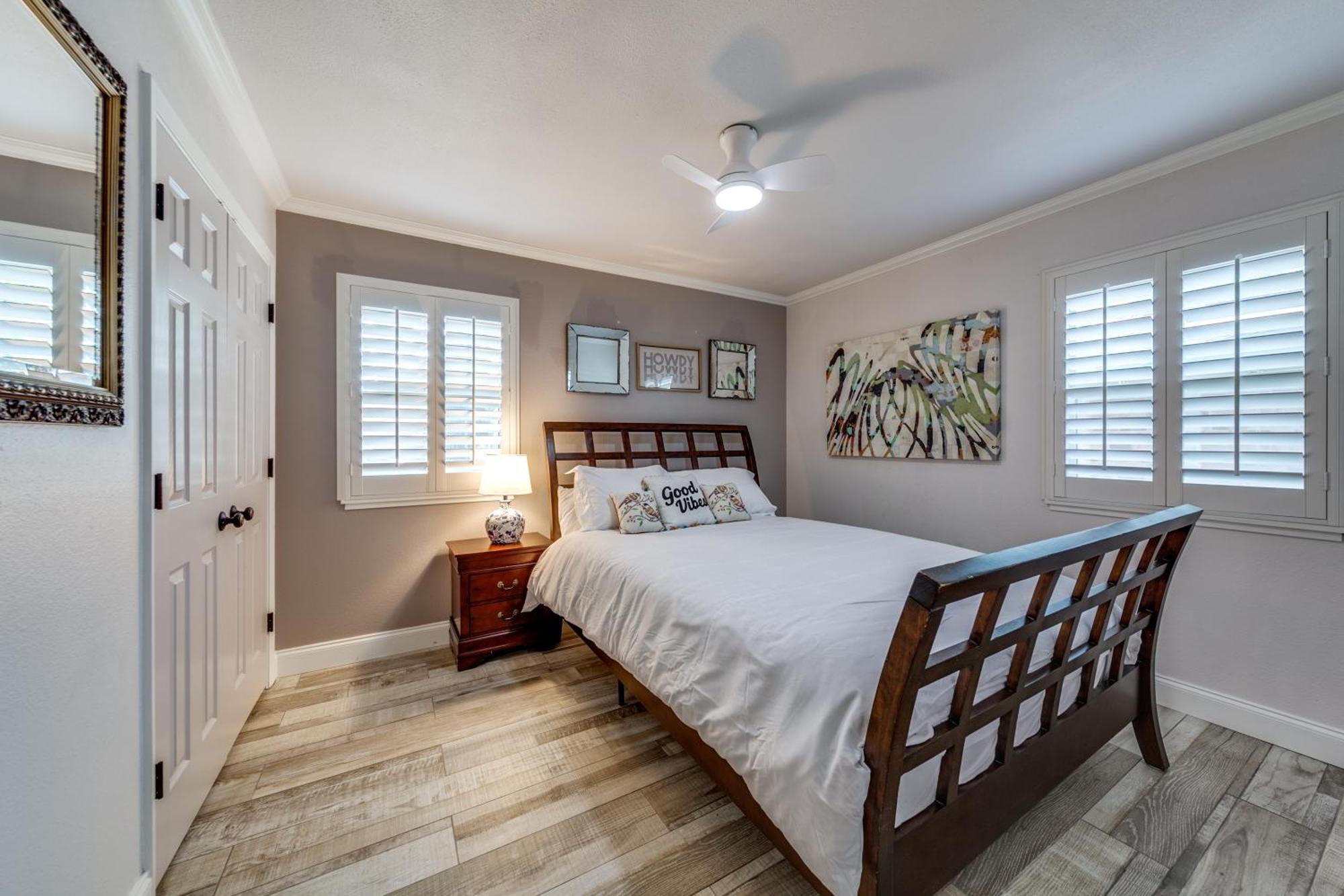Charming Pet Friendly 4 Bdrm Home Mins To Main St And Wineries เฟรเดอริกส์เบิร์ก ภายนอก รูปภาพ